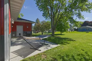 704 11th Ave, Howard Lake, MN 55349 - Photo 9