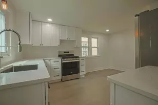 685 Stewart Ave, Saint Paul, MN 55102 - Photo 3