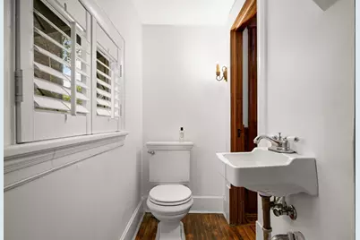 2417 Colfax Avenue S, Minneapolis, MN 55405 - Photo 17