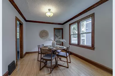 2954 Queen Avenue N, Minneapolis, MN 55411 - Photo 7