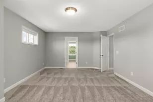 4790 Equine Trl, Woodbury, MN 55129 - Photo 17