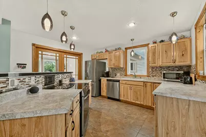 605 University Avenue, Spring Valley, MN 55975 - Photo 7