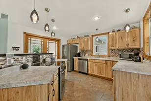 605 University Ave, Spring Valley, MN 55975 - Photo 7