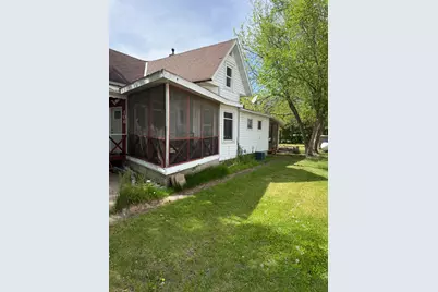 106 W 5th Street, Cochrane, WI 54622 - Photo 1