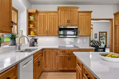 8732 Wedgemere Drive, Victoria, MN 55386 - Photo 7