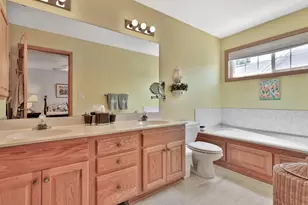 9913 59th St Ct N, Lake Elmo, MN 55042 - Photo 15