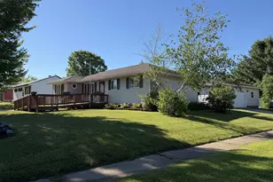 202 Kent Rd, Hoyt Lakes, MN 55750 - Photo 1