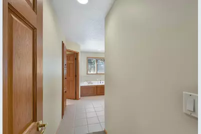 309 43rd Avenue S, Moorhead, MN 56560 - Photo 17