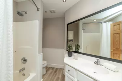 1104 Falls Curve, Chaska, MN 55318 - Photo 17