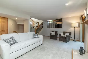 1104 Falls Curve, Chaska, MN 55318 - Photo 29