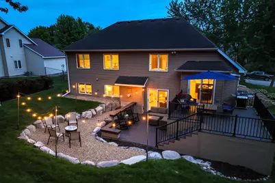 1104 Falls Curve, Chaska, MN 55318 - Photo 47