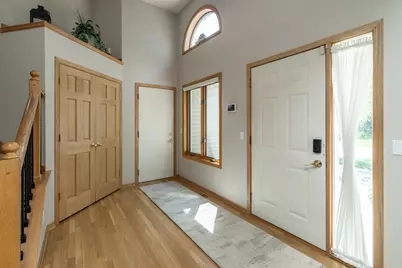 1104 Falls Curve, Chaska, MN 55318 - Photo 5