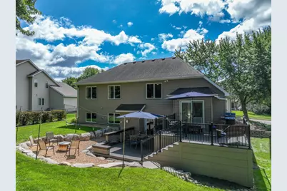 1104 Falls Curve, Chaska, MN 55318 - Photo 49