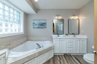 1104 Falls Curve, Chaska, MN 55318 - Photo 21