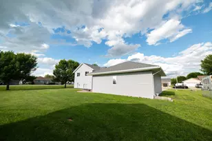 1201 Lyndon Ave S, Glyndon, MN 56547 - Photo 5