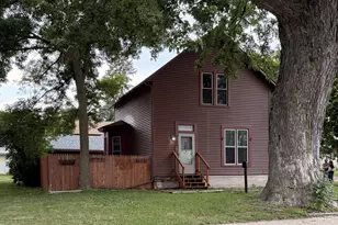 764 3rd Ave, Windom, MN 56101 - Photo 1
