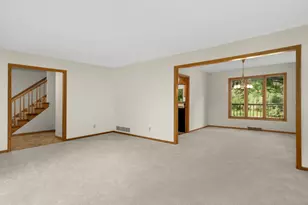 3535 Rosewood Ln N, Plymouth, MN 55441 - Photo 9