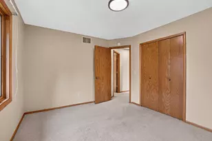 21 Carriage Ln, Burnsville, MN 55306 - Photo 25