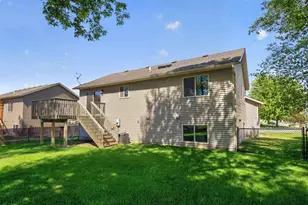 3909 46th Ave NW, Rochester, MN 55901 - Photo 5