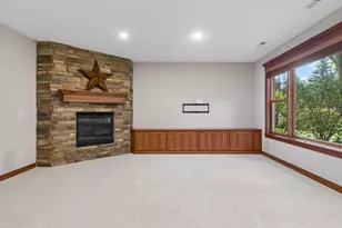 2404 Fieldstone Curve, Woodbury, MN 55129 - Photo 49