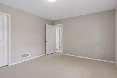 2404 Fieldstone Curve, Woodbury, MN 55129 - Photo 45