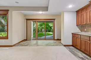 2404 Fieldstone Curve, Woodbury, MN 55129 - Photo 53