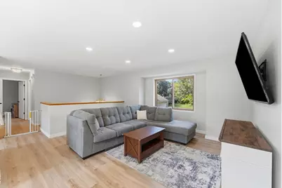 975 Savannah Road, Eagan, MN 55123 - Photo 5