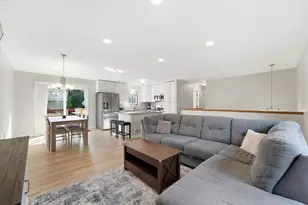 975 Savannah Rd, Eagan, MN 55123 - Photo 3