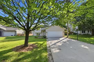 975 Savannah Rd, Eagan, MN 55123 - Photo 39