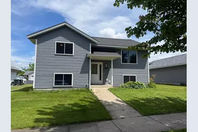 445 Maryland Street NW, Hutchinson, MN 55350 - Photo 1