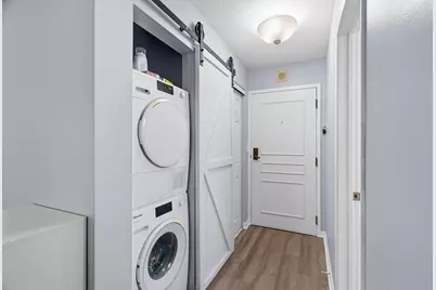 3131 Excelsior Boulevard #211, Minneapolis, MN 55416 - Photo 5