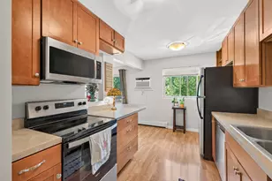 240 Wentworth Ave W, West Saint Paul, MN 55118 - Photo 13