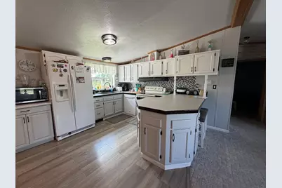 26790 County Road 15, Roseau, MN 56751 - Photo 5