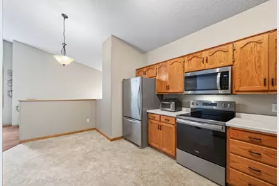 889 125th Drive NE, Blaine, MN 55434 - Photo 7