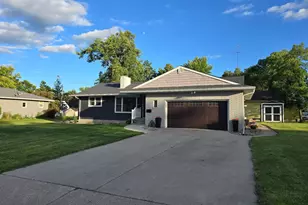 1207 W Park Ave, Olivia, MN 56277 - Photo 37