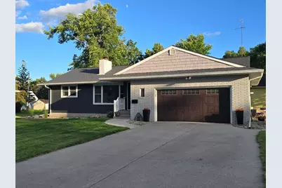 1207 W Park Avenue, Olivia, MN 56277 - Photo 3