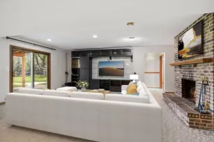 15700 Logarto Ln, Burnsville, MN 55306 - Photo 13