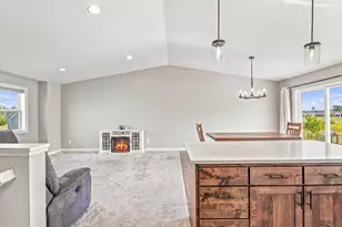 25707 Euclid Ave, Wyoming, MN 55092 - Photo 5