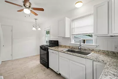 145 18th Avenue S, South Saint Paul, MN 55075 - Photo 9