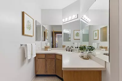 2425 E Franklin Avenue #212, Minneapolis, MN 55406 - Photo 9