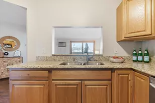 2425 E Franklin Ave, Minneapolis, MN 55406 - Photo 7