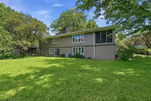2005 Kelly Dr, Golden Valley, MN 55427 - Photo 27