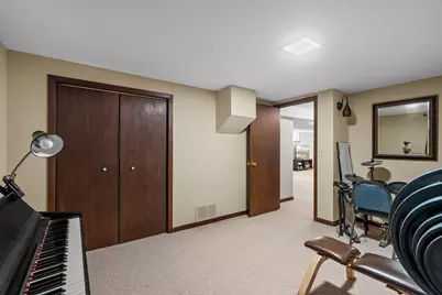 5843 June Avenue N, Brooklyn Center, MN 55429 - Photo 41