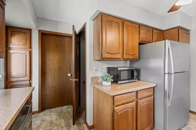 5843 June Avenue N, Brooklyn Center, MN 55429 - Photo 17