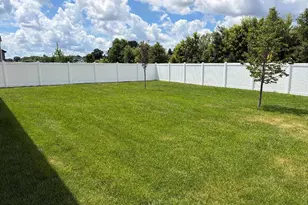 17703 Empire Trail, Lakeville, MN 55044 - Photo 3