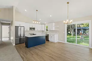 1312 Robinwood Ln, Faribault, MN 55021 - Photo 9