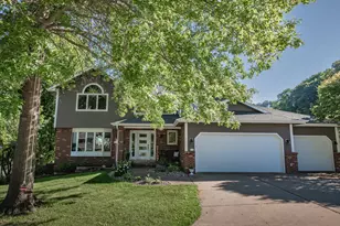 60 Oakwood Ct, Winona, MN 55987 - Photo 1