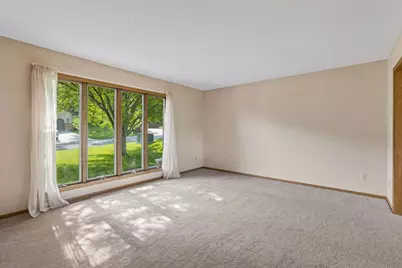 7885 Kingsview Lane N, Maple Grove, MN 55311 - Photo 17