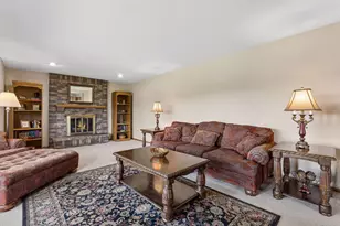 7885 Kingsview Ln N, Maple Grove, MN 55311 - Photo 19