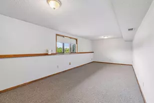 7885 Kingsview Ln N, Maple Grove, MN 55311 - Photo 35